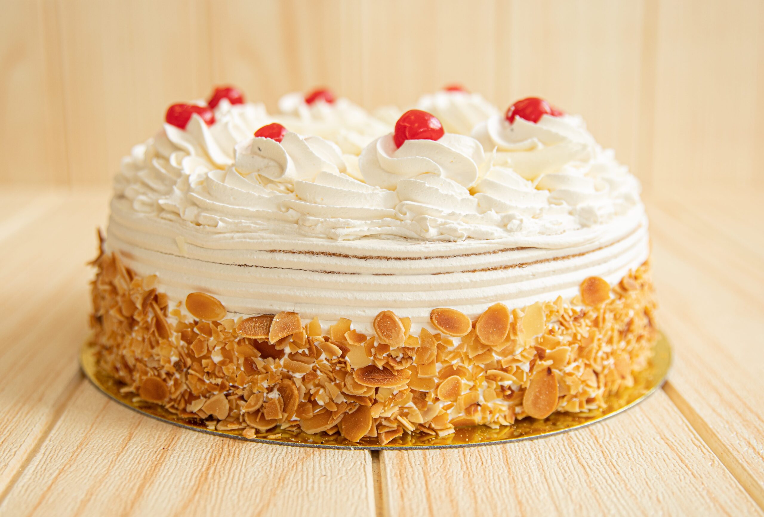 White Forest Cake – patisserie samadi